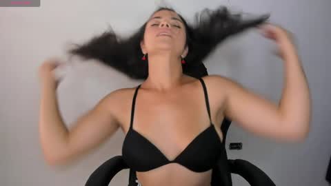 Snapshot of ivyy_scott chatting on 05-26-26, 04:47 Ivvy online show from 05-26-26, 04:47