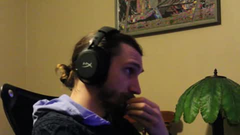 Snapshot of iwhitesmurf chatting on 12-17-25, 07:03 iwhitesmurf online show from 12-17-25, 07:03