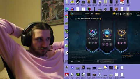 Snapshot of iwhitesmurf chatting on 12-20-25, 10:11 iwhitesmurf online show from 12-20-25, 10:11