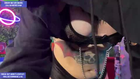 Muse hethey online show from 01-17-26, 12:59