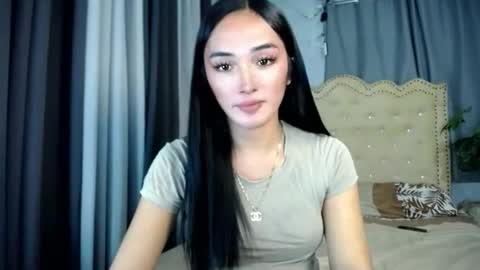 Snapshot of iwillcum4u_ chatting on 06-01-26, 01:02 iwillcum4u_ online show from 06-01-26, 01:02
