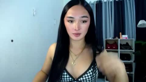 Snapshot of iwillcum4u_ chatting on 07-10-26, 12:37 iwillcum4u_ online show from 07-10-26, 12:37