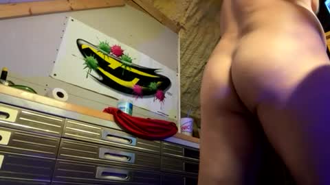 Snapshot of iwinnner chatting on 07-19-26, 04:27 That Guy online show from 07-19-26, 04:27