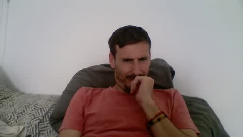 Snapshot of iyoperro chatting on 05-05-26, 09:17 Casandro online show from 05-05-26, 09:17