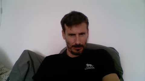 Snapshot of iyoperro chatting on 05-13-26, 10:45 Casandro online show from 05-13-26, 10:45