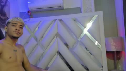 izaack online show from 01-12-25, 12:55