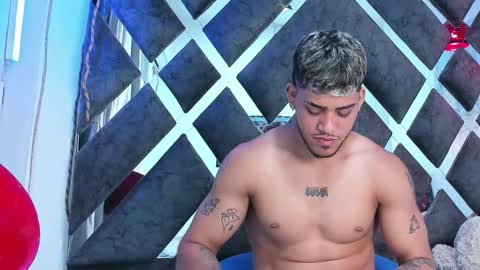 izaack online show from 01-10-26, 01:13