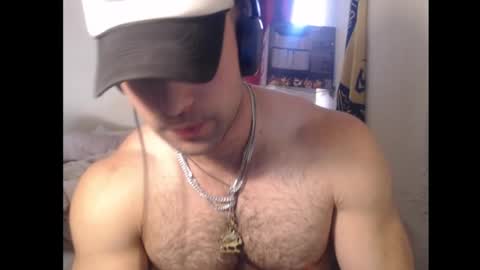 Snapshot of izak144 chatting on 01-08-25, 06:52 izak144 online show from 01-08-25, 06:52
