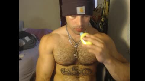 Snapshot of izak144 chatting on 05-02-26, 01:54 izak144 online show from 05-02-26, 01:54