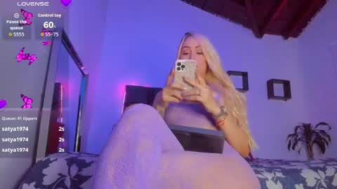 Snapshot of izamarqueen chatting on 06-02-26, 03:47 izamar online show from 06-02-26, 03:47