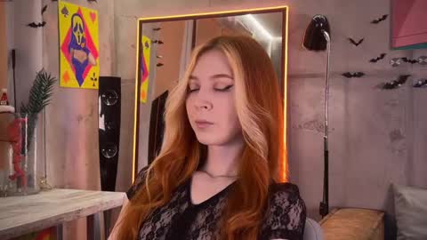 Snapshot of izi_fox chatting on 02-09-25, 03:01 izi online show from 02-09-25, 03:01