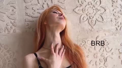 Snapshot of izi_fox chatting on 02-21-25, 06:26 izi online show from 02-21-25, 06:26