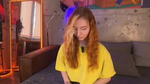 Snapshot of izi_fox chatting on 03-09-25, 02:54 izi online show from 03-09-25, 02:54