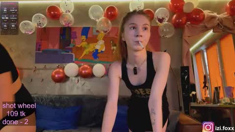 Snapshot of izi_fox chatting on 11-16-25, 12:33 izi online show from 11-16-25, 12:33