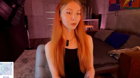 Snapshot of izi_fox chatting on 05-15-26, 01:18 izi online show from 05-15-26, 01:18