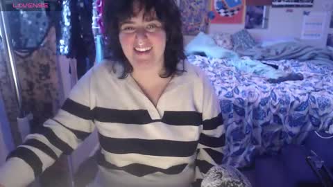 izzyishottttt online show from 01-16-26, 07:40