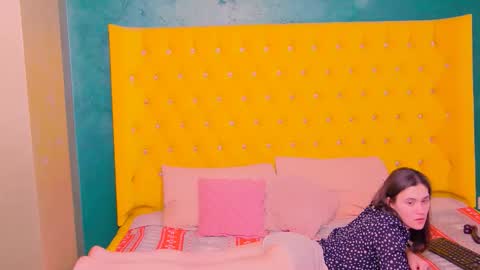 izzymonroey online show from 01-18-26, 01:04