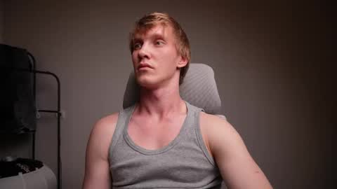 Snapshot of j_akira13 chatting on 12-18-25, 08:26 Danny online show from 12-18-25, 08:26