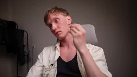 Snapshot of j_akira13 chatting on 02-01-26, 07:23 Danny online show from 02-01-26, 07:23