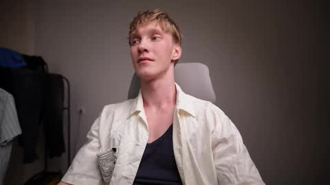 Snapshot of j_akira13 chatting on 02-14-26, 08:05 Danny online show from 02-14-26, 08:05