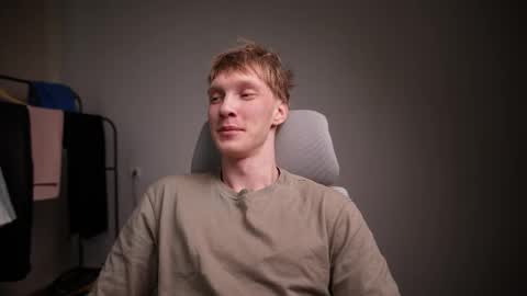 Snapshot of j_akira13 chatting on 02-19-26, 06:53 Danny online show from 02-19-26, 06:53