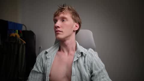 Snapshot of j_akira13 chatting on 03-04-26, 06:30 Danny online show from 03-04-26, 06:30