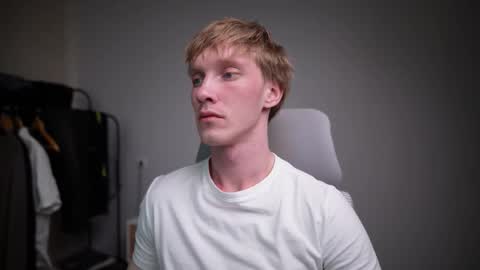 Snapshot of j_akira13 chatting on 03-22-26, 08:01 Danny online show from 03-22-26, 08:01