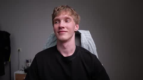 Snapshot of j_akira13 chatting on 03-30-26, 08:32 Danny online show from 03-30-26, 08:32