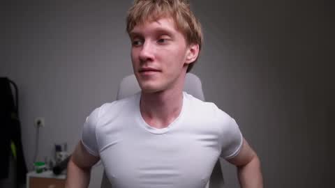 Snapshot of j_akira13 chatting on 03-31-26, 03:56 Danny online show from 03-31-26, 03:56