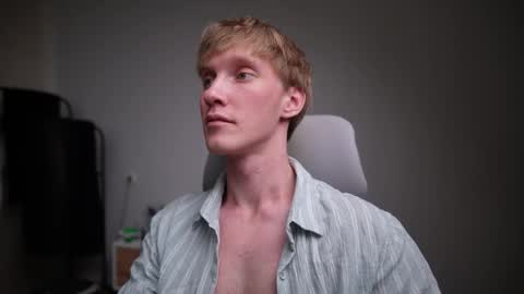 Snapshot of j_akira13 chatting on 04-05-26, 12:08 Danny online show from 04-05-26, 12:08