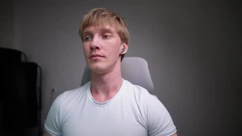 Snapshot of j_akira13 chatting on 04-07-26, 02:45 Danny online show from 04-07-26, 02:45