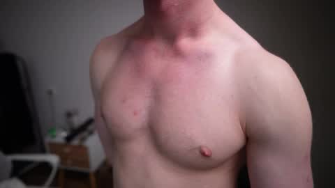 Snapshot of j_akira13 chatting on 04-09-26, 06:19 Danny online show from 04-09-26, 06:19