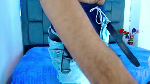 Snapshot of j_black_ chatting on 02-14-26, 09:33 John Smith online show from 02-14-26, 09:33