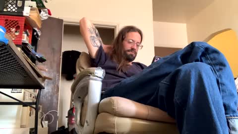 Snapshot of j_boogie_mane chatting on 12-01-24, 07:36 j boogie online show from 12-01-24, 07:36