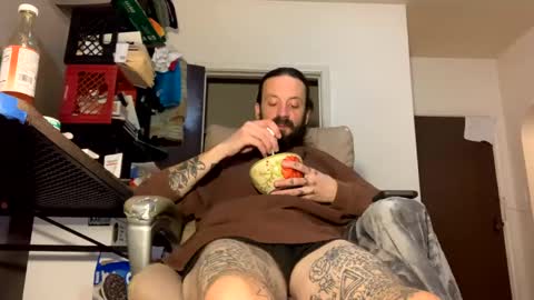 Snapshot of j_boogie_mane chatting on 12-12-24, 01:21 j boogie online show from 12-12-24, 01:21