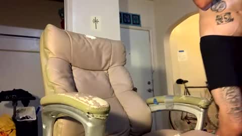 Snapshot of j_boogie_mane chatting on 10-07-25, 02:42 j boogie online show from 10-07-25, 02:42