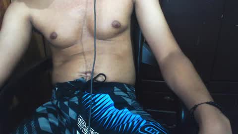 Snapshot of j_castello chatting on 02-06-26, 01:54 J online show from 02-06-26, 01:54