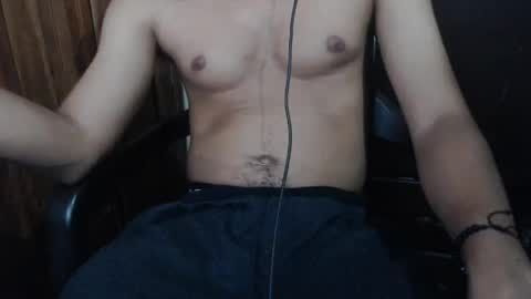 Snapshot of j_castello chatting on 02-27-26, 02:33 J online show from 02-27-26, 02:33