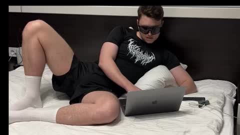 Snapshot of j_lyle_x chatting on 11-07-25, 08:20 j_lyle_x online show from 11-07-25, 08:20