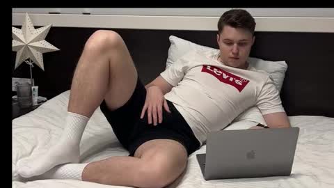 Snapshot of j_lyle_x chatting on 02-22-26, 07:01 j_lyle_x online show from 02-22-26, 07:01