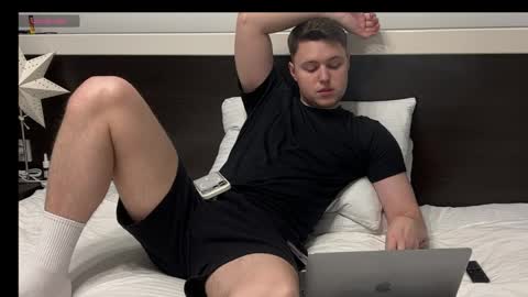 j_lyle_x online show from 05-05-26, 07:00