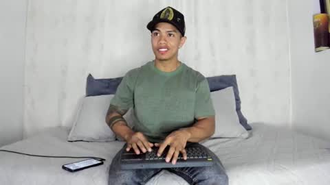 i am juan musiry independent model  online show from 02-08-25, 10:07