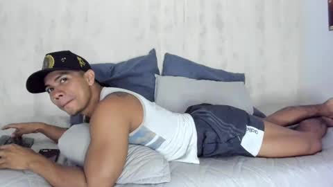 i am juan musiry independent model  online show from 02-11-25, 08:26