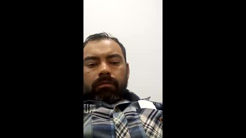 Snapshot of j_smiht02 chatting on 04-23-26, 12:26 james online show from 04-23-26, 12:26