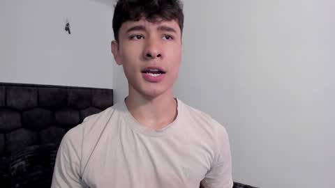 Snapshot of j_u_p_i_t_e_r chatting on 01-28-25, 01:27 Noah online show from 01-28-25, 01:27