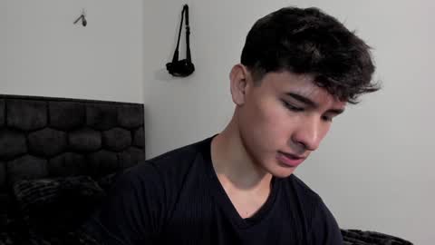 Snapshot of j_u_p_i_t_e_r chatting on 01-29-25, 12:13 Noah online show from 01-29-25, 12:13