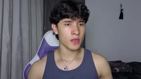 Snapshot of j_u_p_i_t_e_r chatting on 10-28-25, 06:43 Noah online show from 10-28-25, 06:43