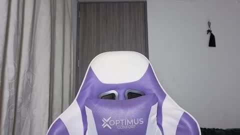 Snapshot of j_u_p_i_t_e_r chatting on 11-27-25, 11:51 Noah online show from 11-27-25, 11:51