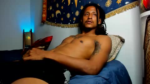 Snapshot of jaacksn chatting on 11-05-25, 06:35 jaacksn online show from 11-05-25, 06:35