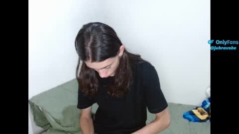 Andrs online show from 03-06-25, 03:24